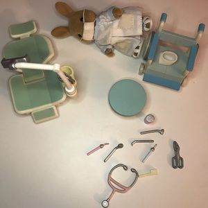 Calico Critters Dentist/Doctor Set